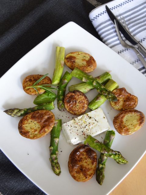 Ofenkartoffeln mit Spargel und Ziegenkäse