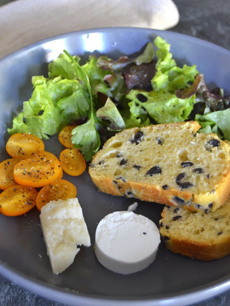 Brotzeit: mediterranes Olivenbrot - Notizen aus der Provinz