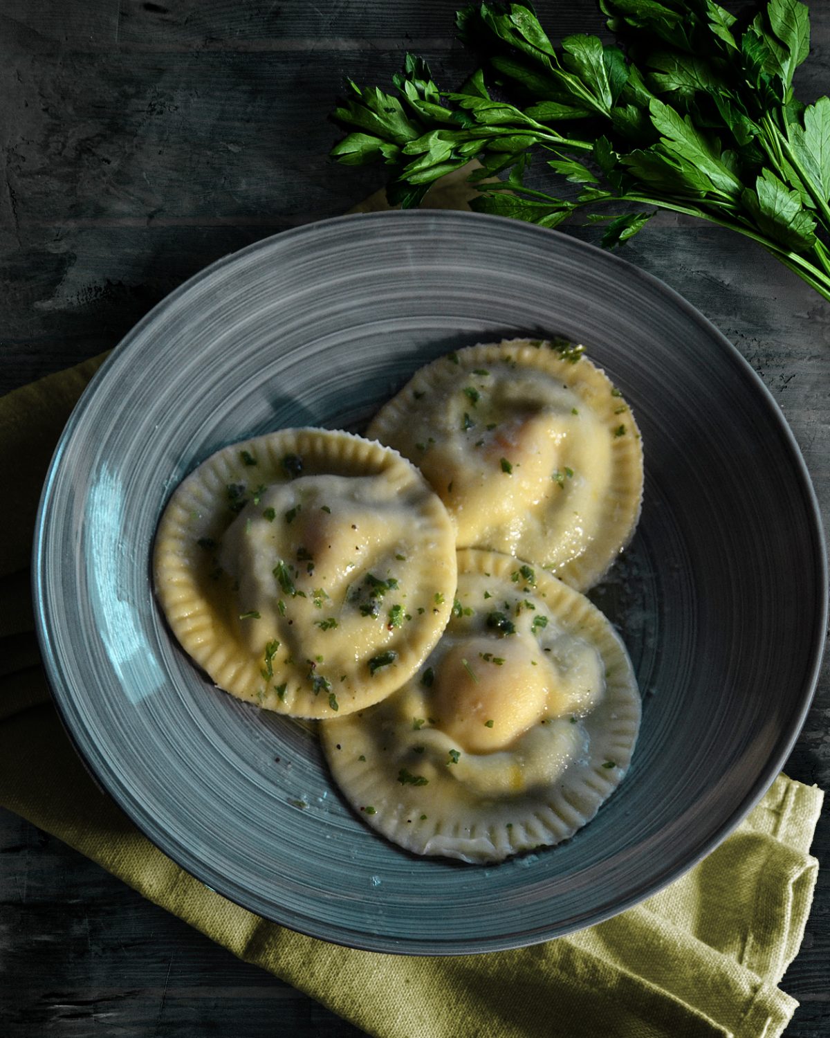 Eigelb-Spinat-Ravioli