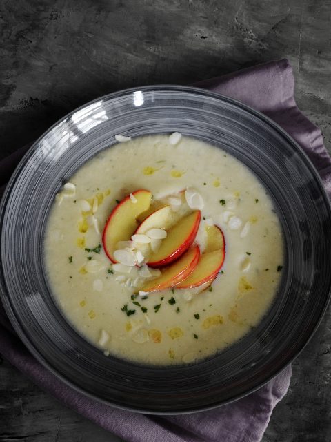 Apfel-Sellerie-Suppe