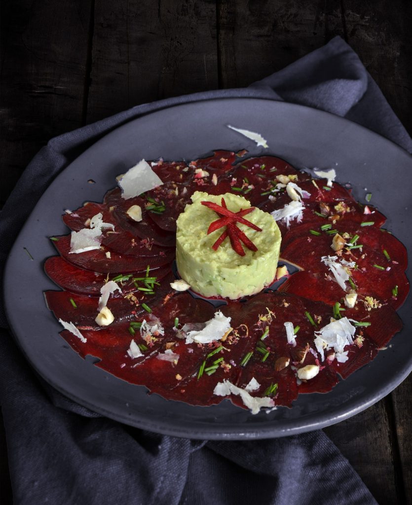 Rote Bete Carpaccio mit Guacamole