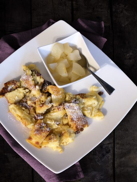 Kaiserschmarrn mit Birnenkompott