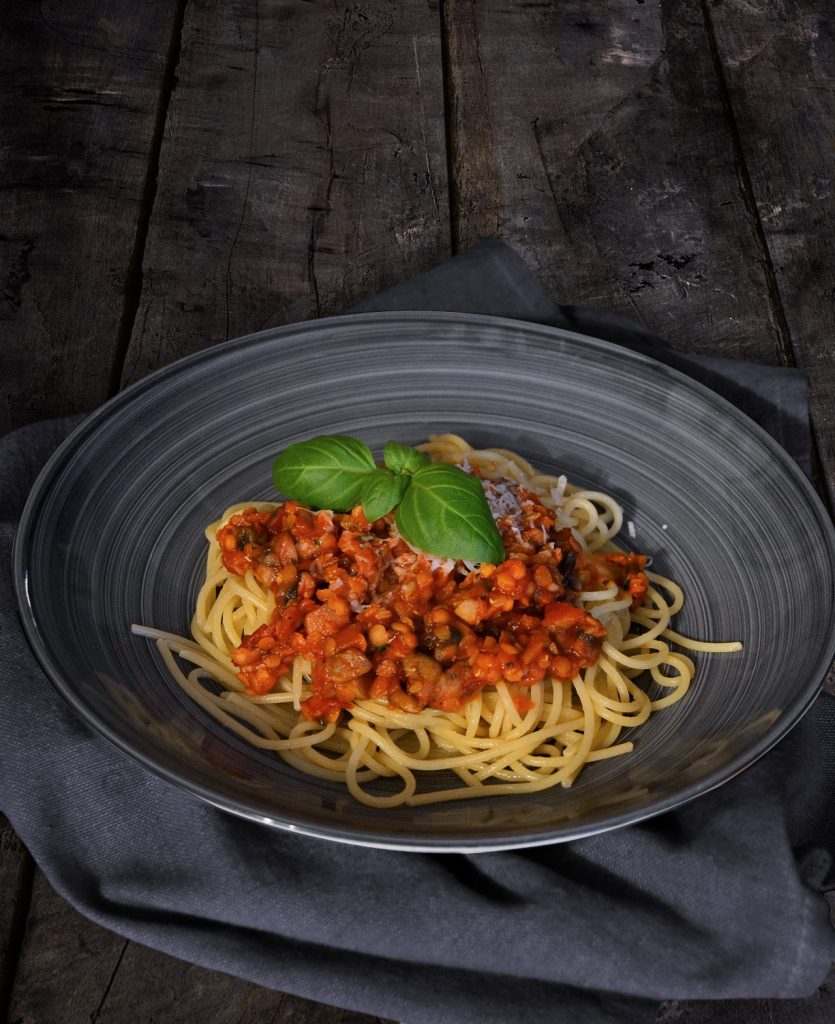 Spaghetti mit Linsen-Bolognese-Soße