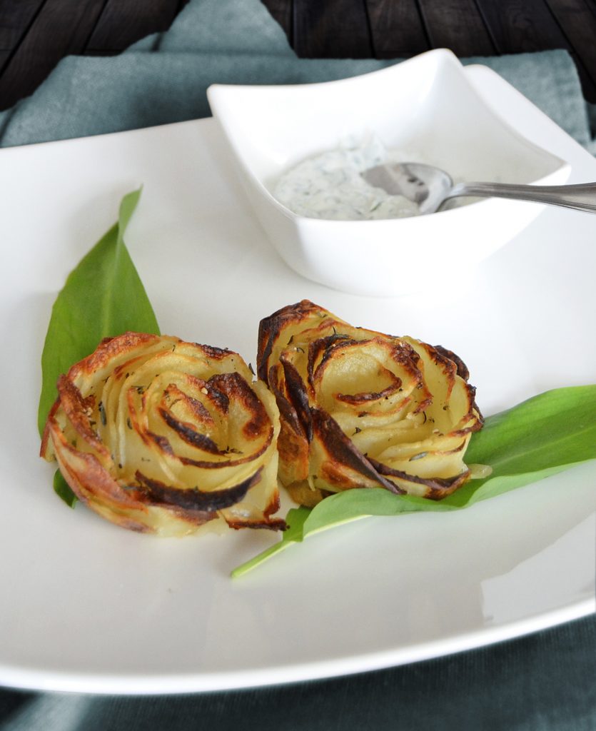 Kartoffelröschen mit Bärlauchdip