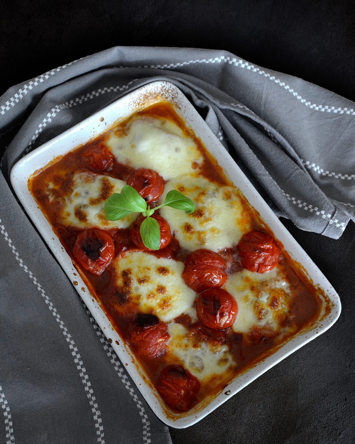 Überbackene Hackbällchen mit Mozzarella