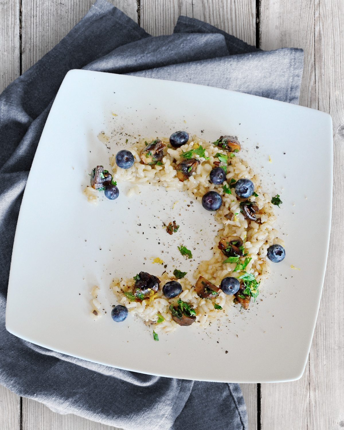 Pilzrisotto mit Heidelbeeren