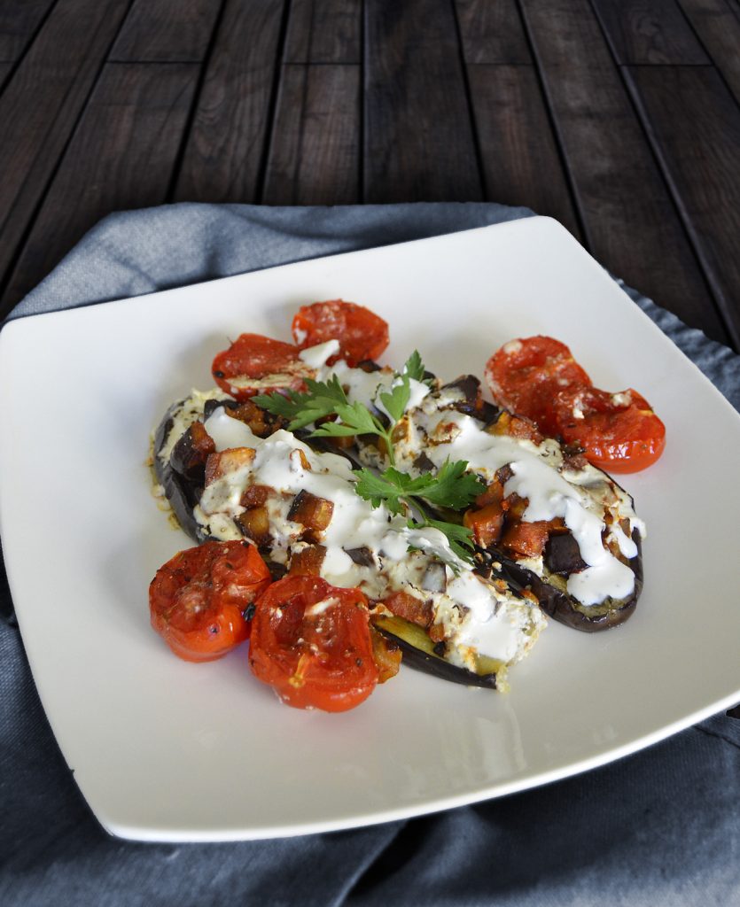 Überbackene Aubergine mit Fetacreme