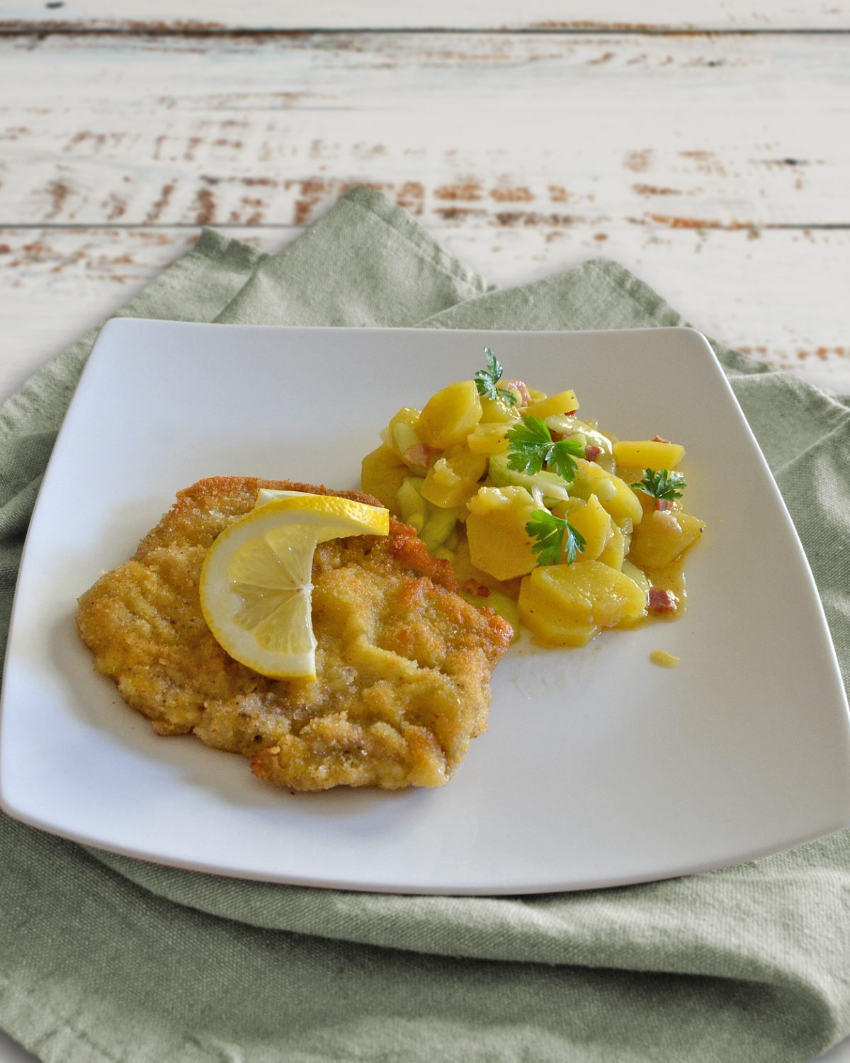 Schnitzel Wiener Art mit steirischem Kartoffelsalat