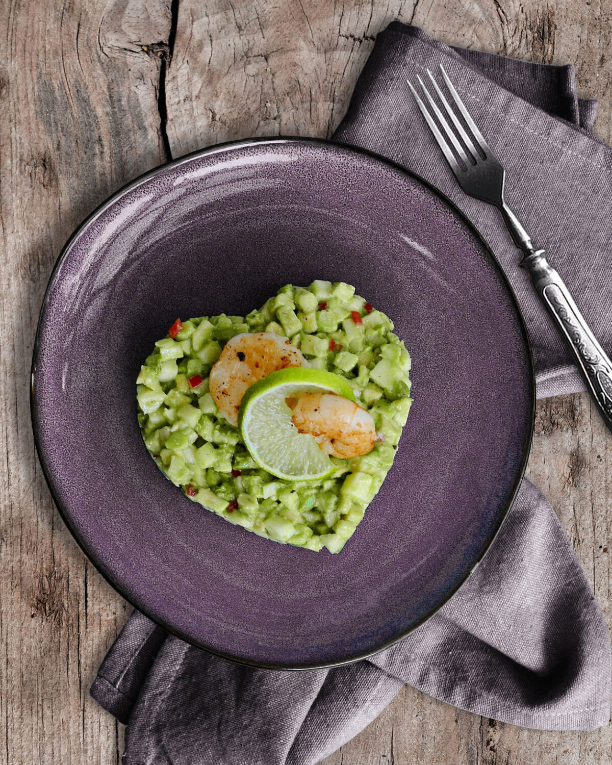 Avocado-Apfel-Tatar mit Garnelen-Topping