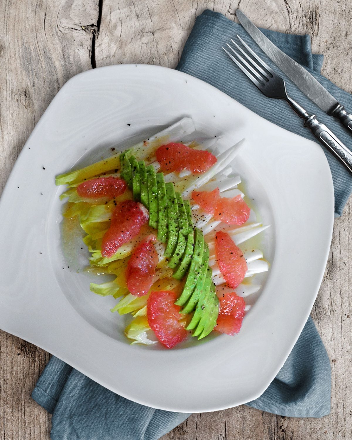 Chicoree, Avocado, pink Grapefruit