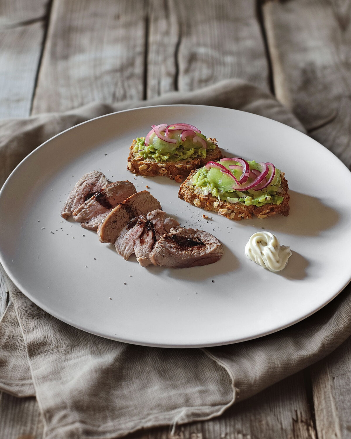 Guacamolestullen mit Schweinefilet