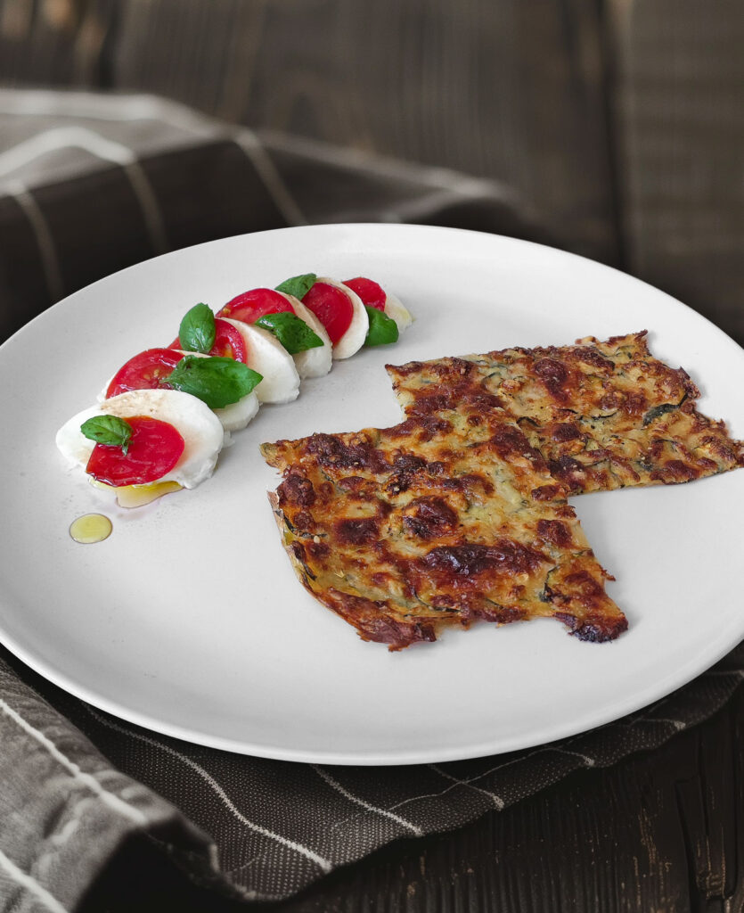 Scarpaccia mit Caprese