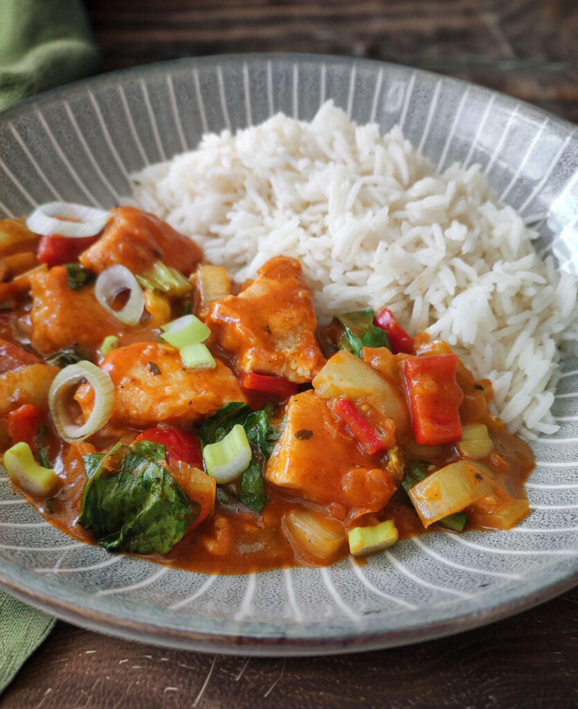 Hähnchencurry mit Pak Choi und Paprika